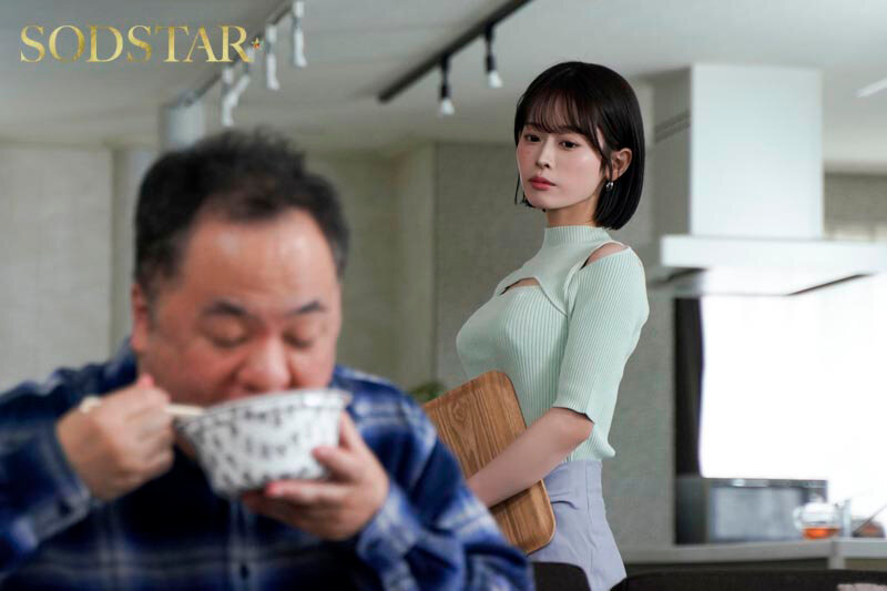 Chồng đi tập huấn xa nhà, vợ vú to ở nhà đụ nhau với anh chồng Minamo